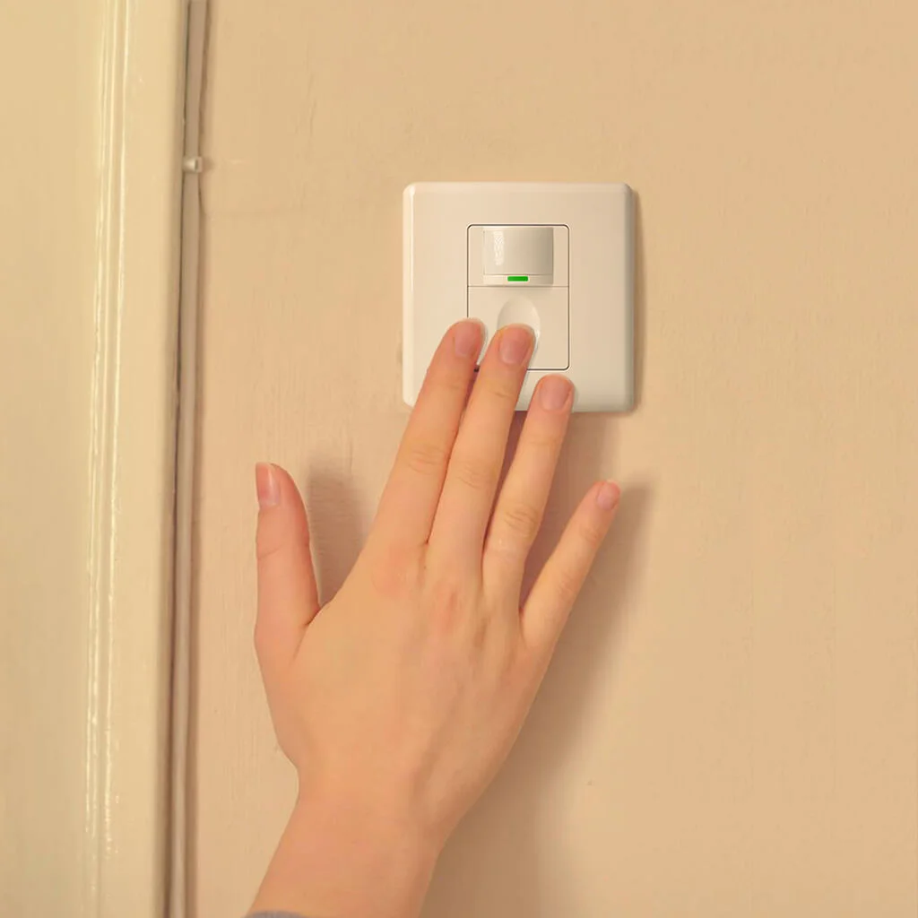 Cómo instalar un interruptor de luz con sensor de movimiento - Rayzeek