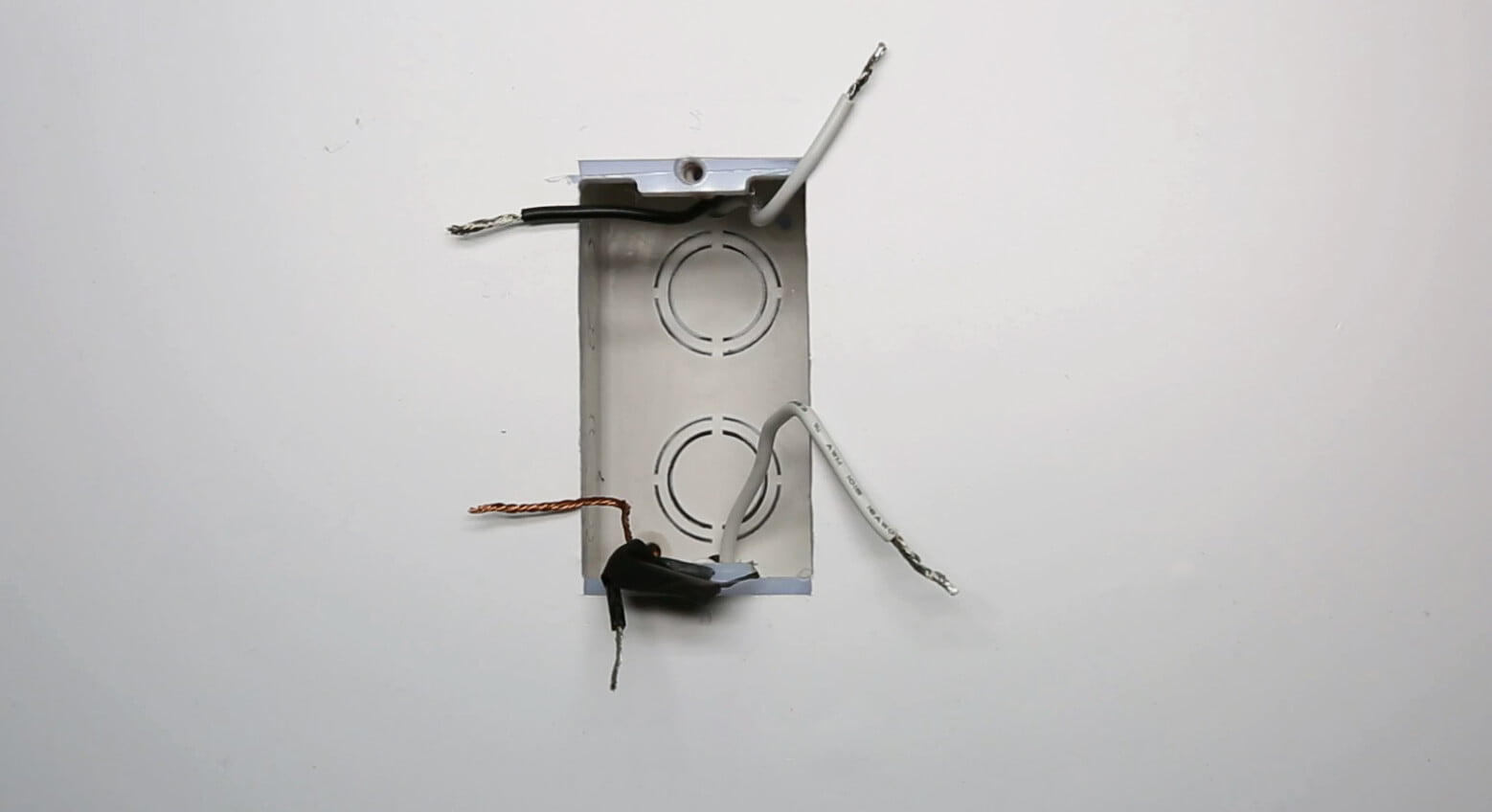 How to Install a Motion Sensor Light Switch - Rayzeek