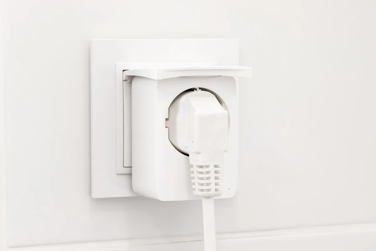 Do Plug-In Power Saving Devices Really Work for Homes? A Deep Dive 